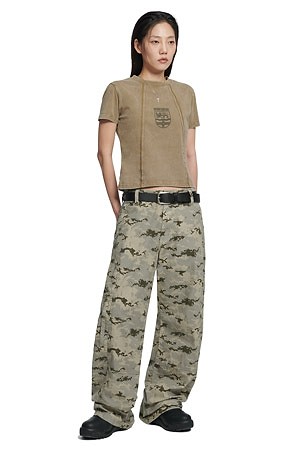 [노매뉴얼] DUAL SLASH EMBLEM T-SHIRT (WOMAN) 듀얼 슬래시 엠블럼 티셔츠 (우먼) - WASHED BROWN