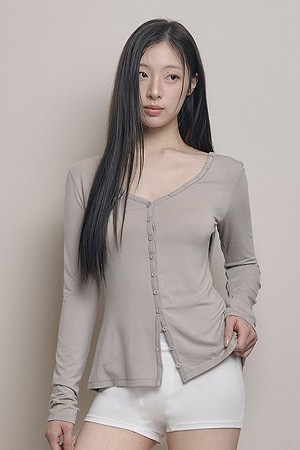 [OURRSHAPE] BUTTON POINT SLIM CARDIGAN 버튼 포인트 슬림 가디건 - MUTED BEIGE