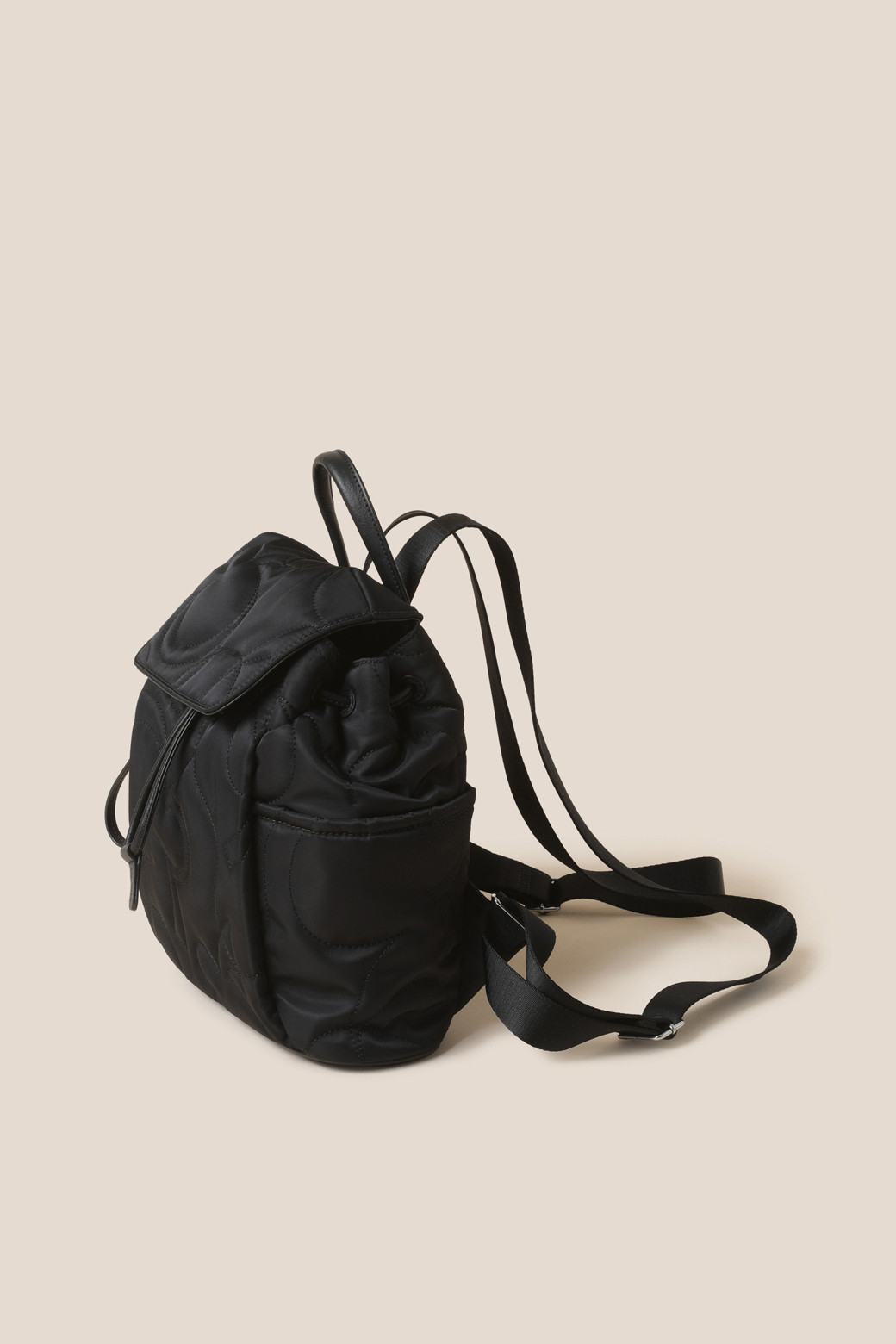 バックパック・リュック COURONNE Douce Backpack 33 (Black)_RCBBX24643BKX Couronne Douce Backpack 33 | Leather Laptop & iPad Bag