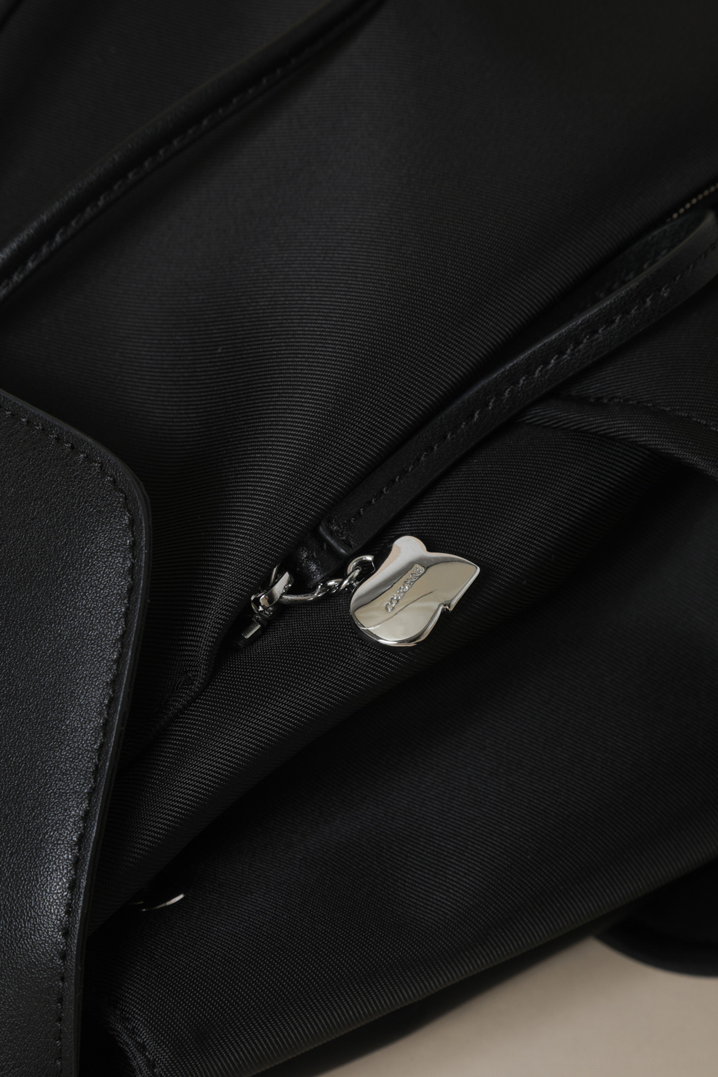 쿠론]Douce Backpack 33 (Black)_RCBBX24643BKX