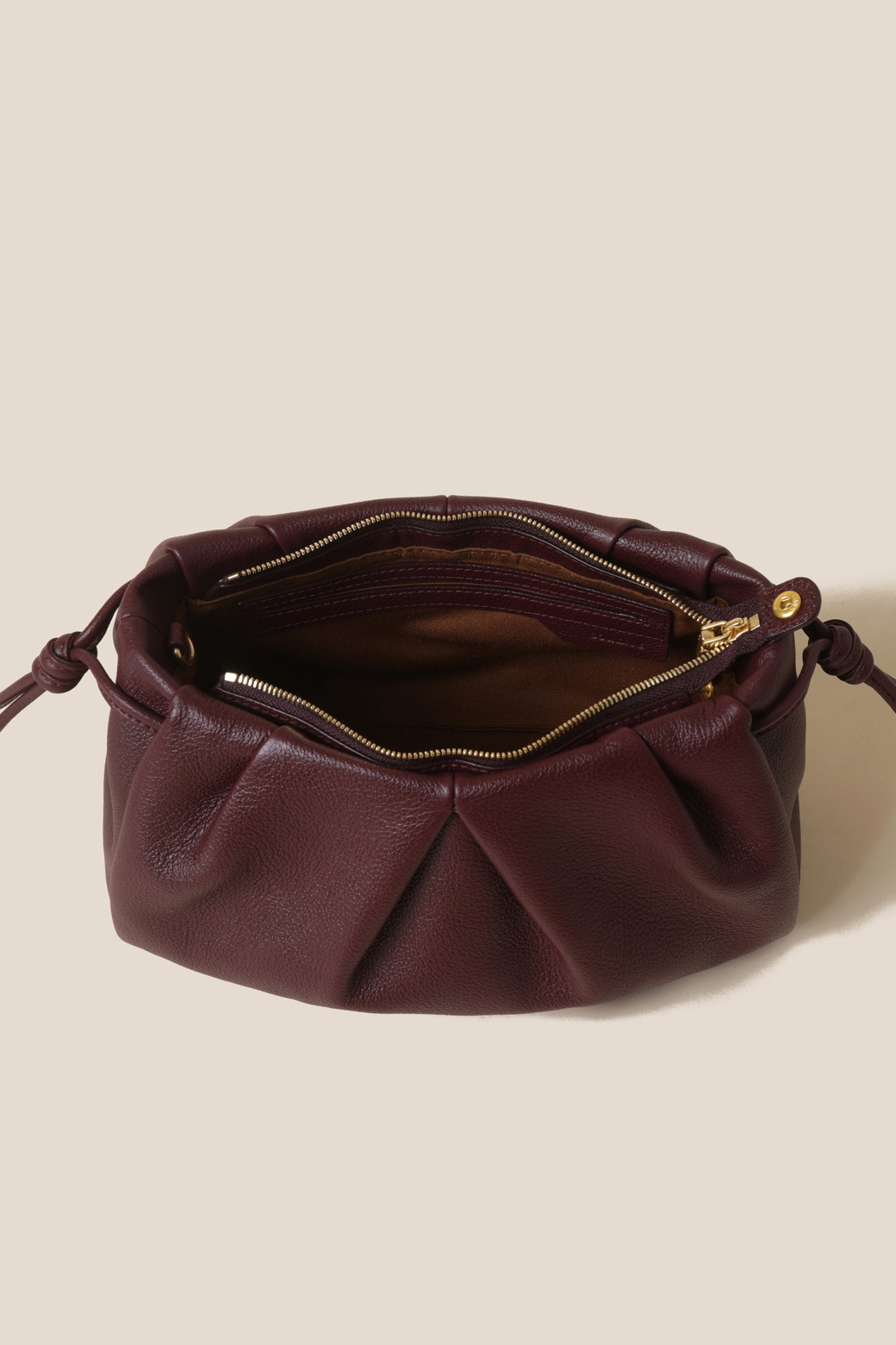 ★COURONNE★ Via Cross 25 (Wine)_RCBRX24658WIX Via Cross 25 (Wine)_RCBRX24658WIX - 감도 깊은 취향 셀렉트샵 29CM