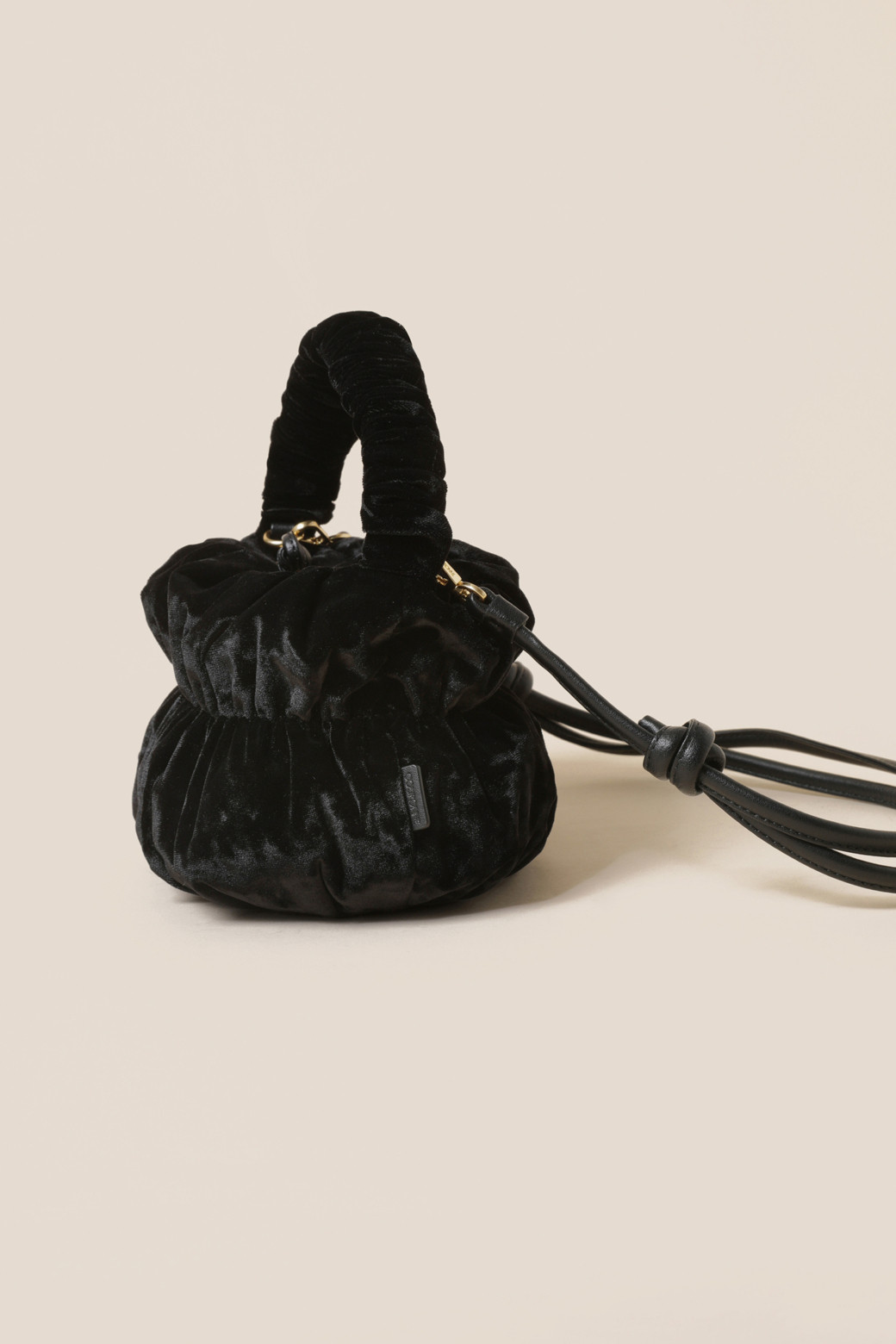 トートバッグ COURONNE Lumie Velvet Tote 29 Black RCBTX24661BKX 쿠론]Lumie Velvet Tote 29 (Black)_RCBTX24661BKX