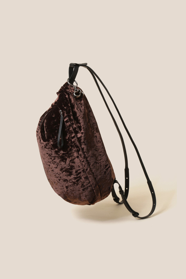 COURONNE - 숄더백 - Douce Shoulder 17 Velvet (Dark Brown)