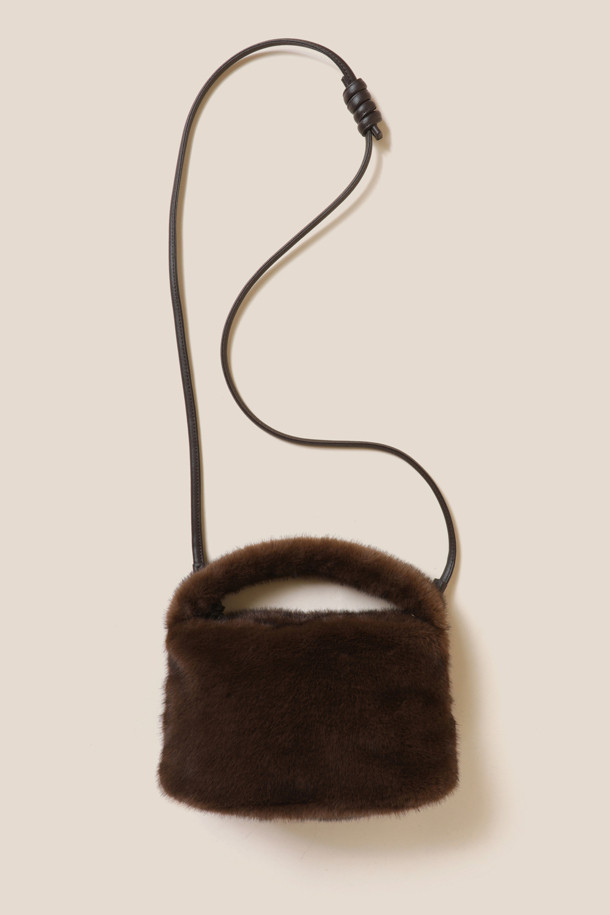 COURONNE - 토트백 - Lumie Fur Tote 25 (Dark Brown)