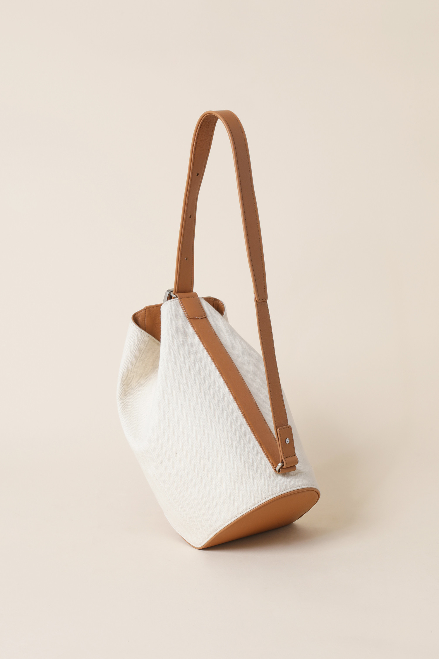 COURONNE●Facade Pond バケットスリング 17 キャンバスバッグ COURONNE ファサードポンド 環境に優しい素材 (ファサードポンド