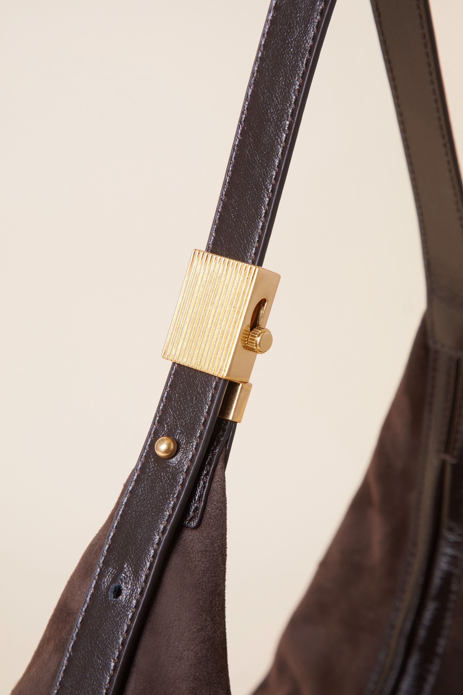 ショルダーバッグ・ポシェット COURONNE Faugeres Cross 41 Suede _RCBRX24661BRD Faugeres Cross 41 Suede _COURONNE - 코오롱몰
