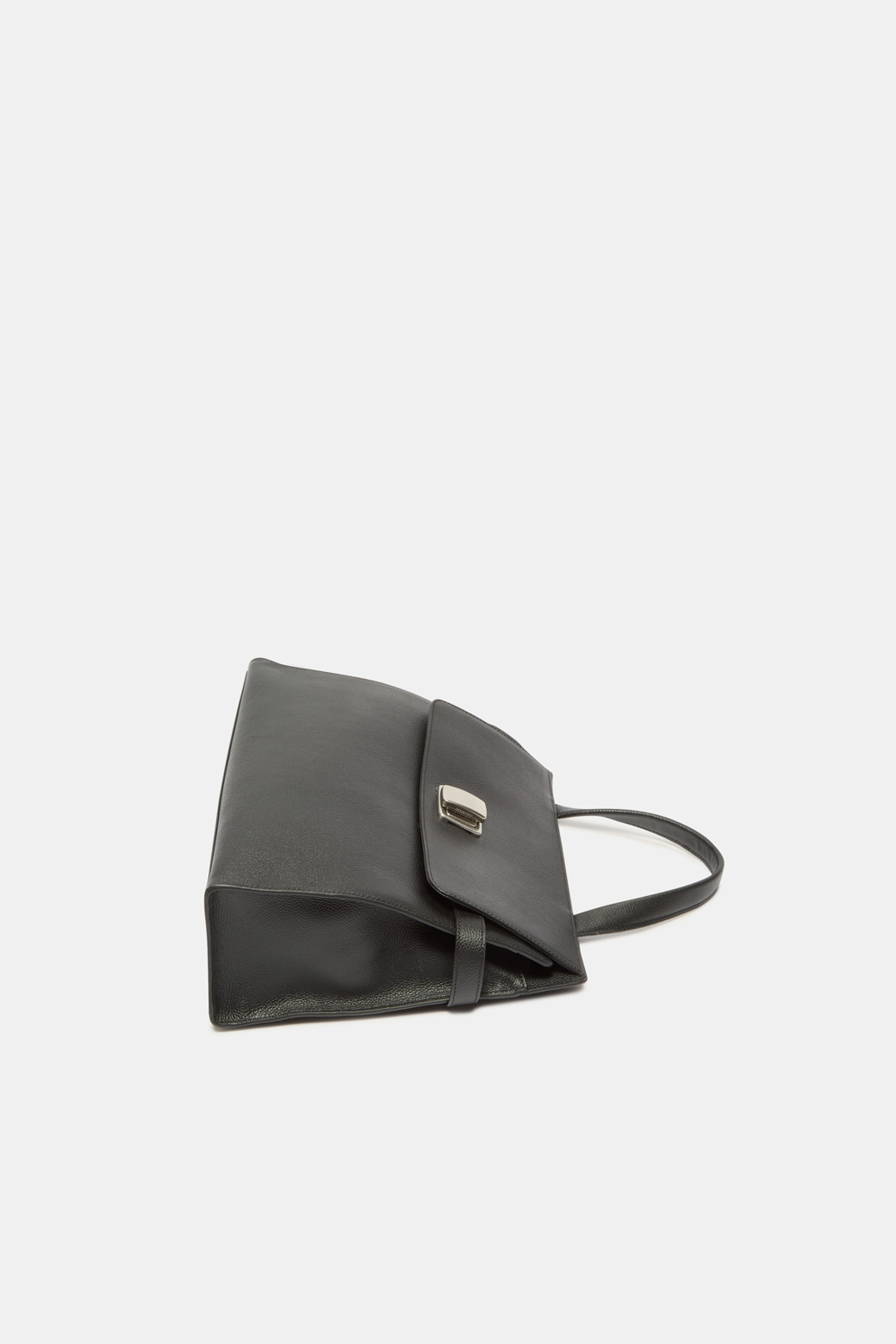 COURONNE 正規品/送料/関税込み Facade Noa Tote 36 COURONNE] Facade Noa Tote 36 Nylon