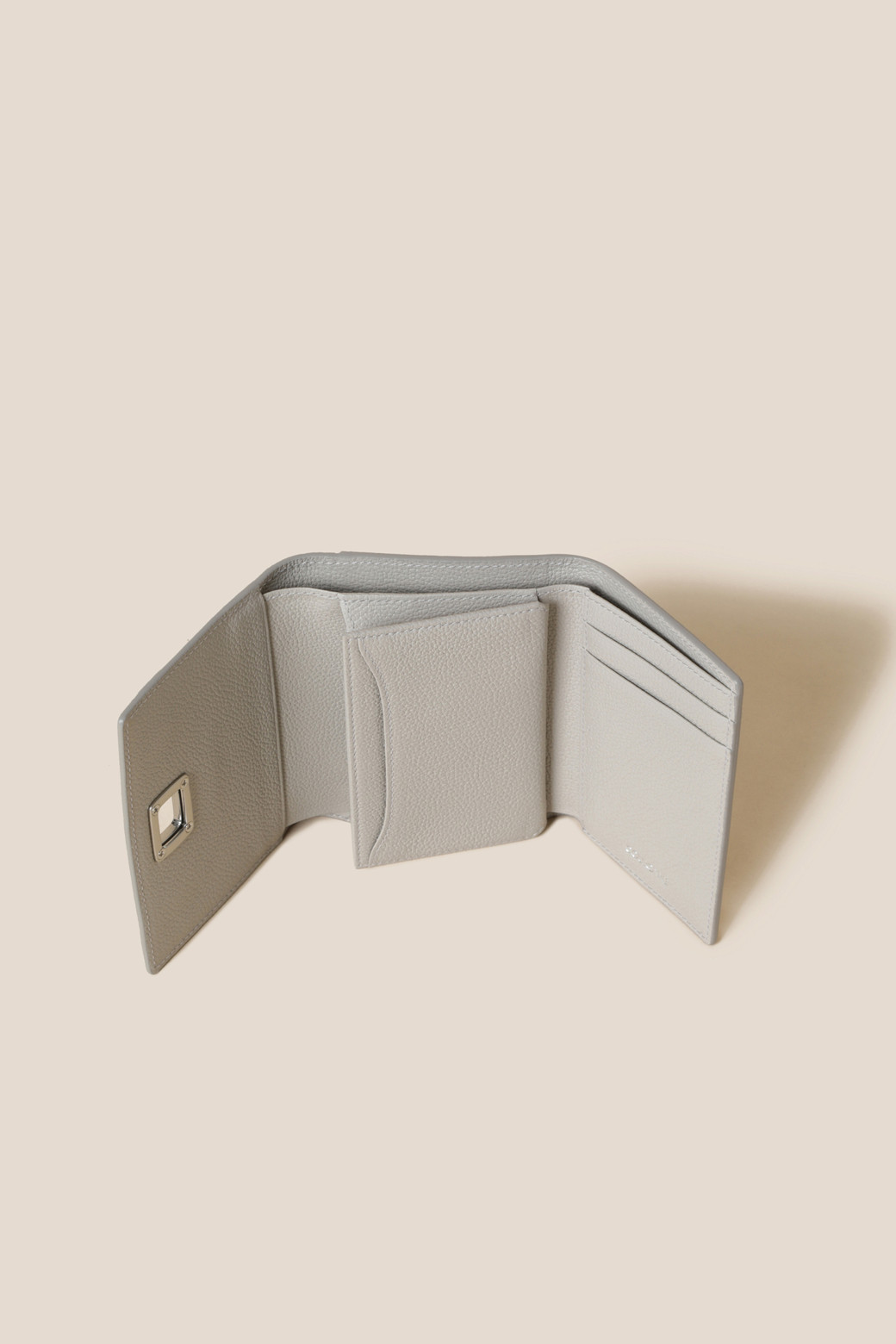 ☆COURONNE☆ Facade Noa Half Wallet C RCWFX25143GYL Facade Noa Half Wallet C_RCWFX25143GYL - 감도 깊은 취향