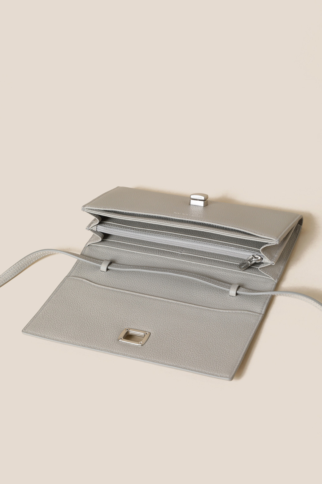 【送料込】★韓国★COURONNE Facade Noa Long Wallet 長財布 COURONNE FACADE NOA LONG WALLET