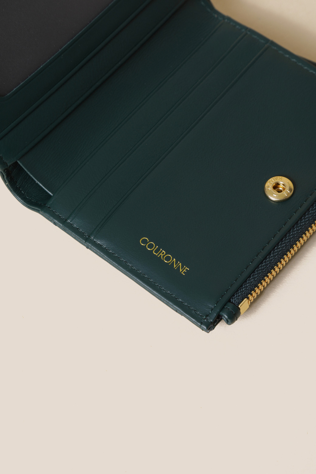 [COURONNE] lvresse Half Wallet BLACK / 韓国発 lvresse Half Wallet_COURONNE - 코오롱몰