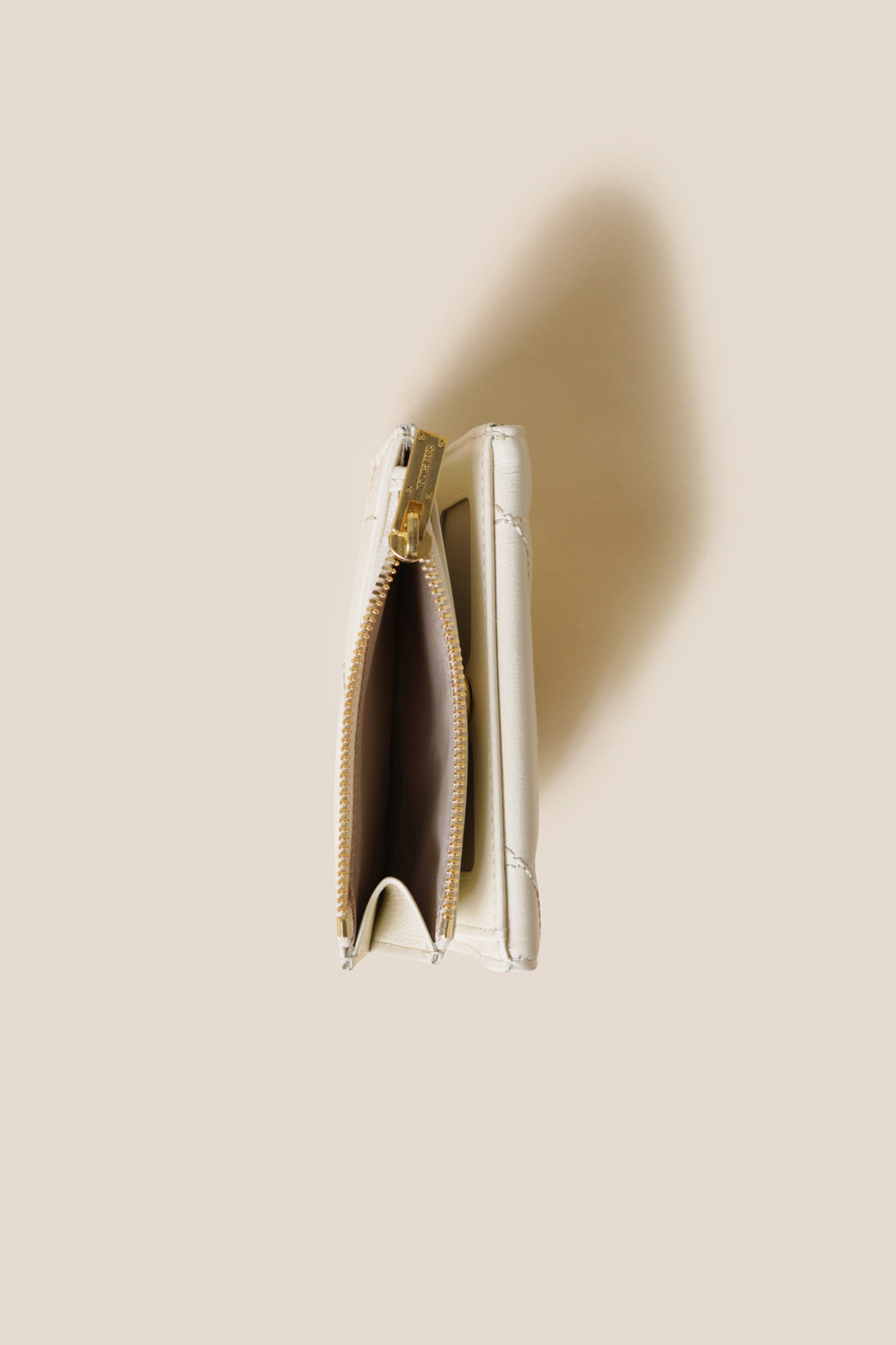 lvresse Half Wallet_COURONNE - 코오롱몰