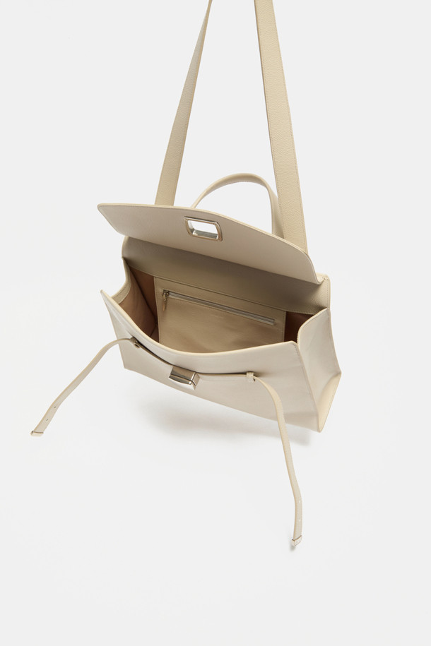 COURONNE - 토트백 - Facade Noa Tote 36