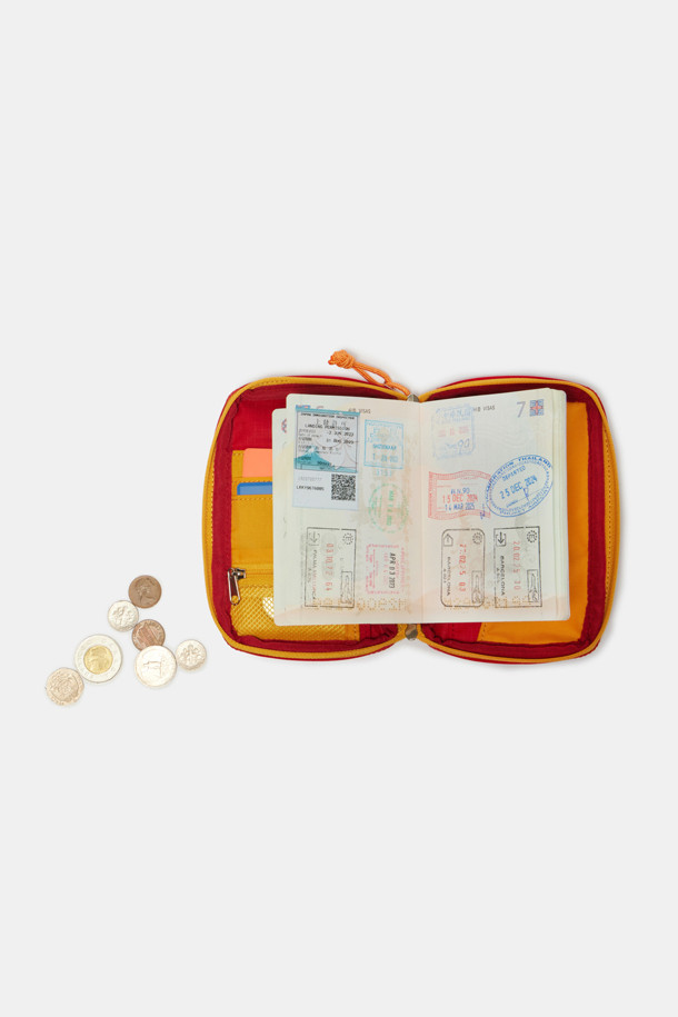 COURONNE - 반지갑 - Bagel Travel Wallet 10