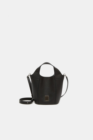 Teaberry Tote 17