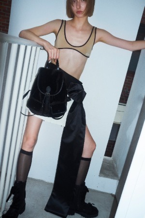 Buttony Backpack 24 Velvet