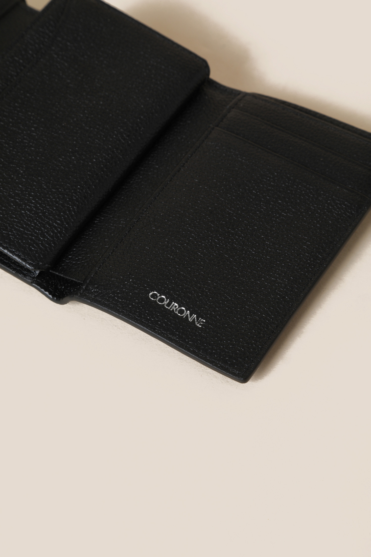 ☆COURONNE☆ Facade Noa Half Wallet C RCWFX25143GYL Facade Noa Half Wallet C_COURONNE - 코오롱몰