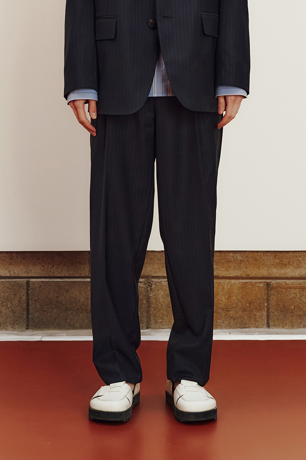 Snug] Stripe Wool-Blend Wide Set-Up Pants _Navy | W Concept