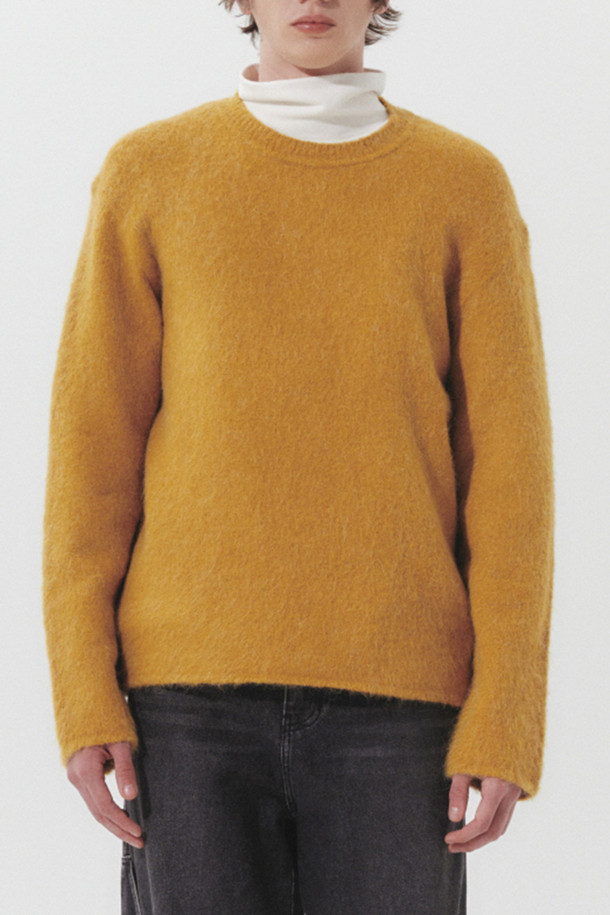 CUSTOMELLOW -  - [black label] boucle crew-neck knit