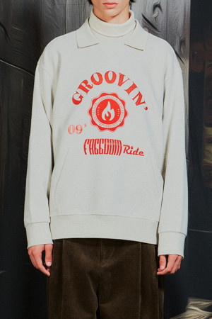 groovin artwork collar sweat