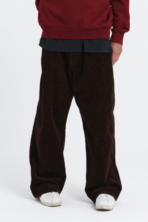 sadsmile corduroy pants (set-up)