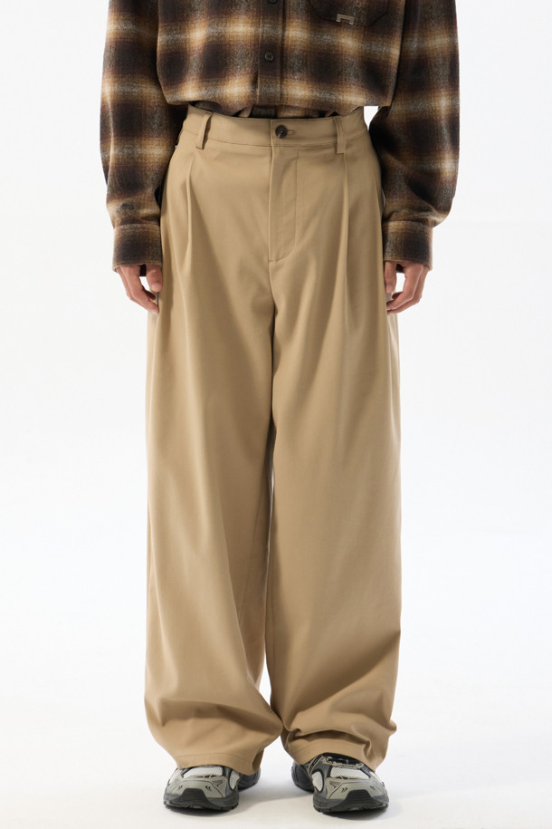 CUSTOMELLOW - 캐주얼팬츠 - Beige Wide Fit Belted Pants