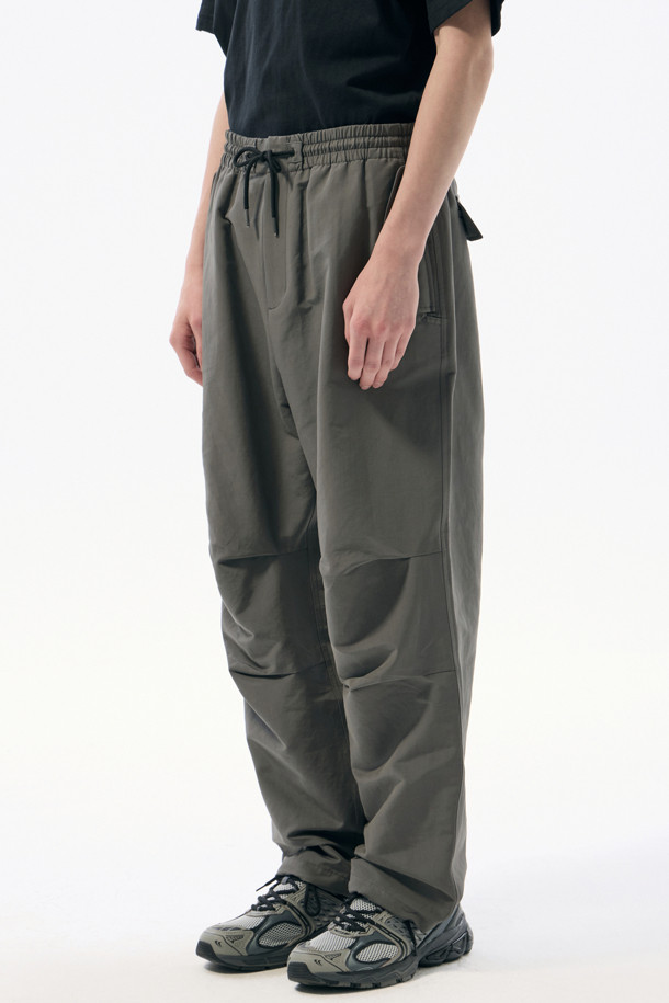 CUSTOMELLOW - 캐주얼팬츠 - Grey Parachute Pants