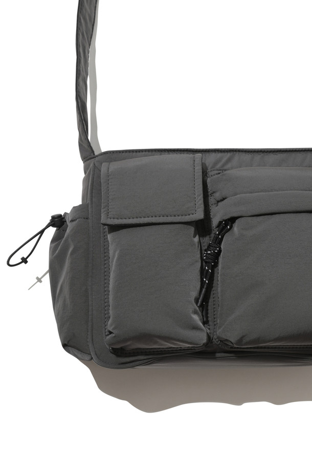 CUSTOMELLOW - 크로스백 - Grey Nylon Messenger Bag