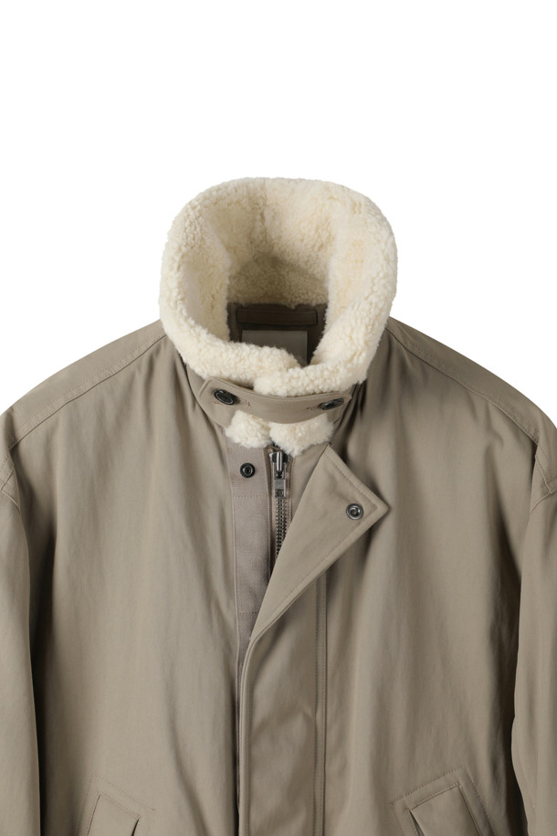 CUSTOMELLOW - 블루종/점퍼 - Beige Fur Collar Down Blouson