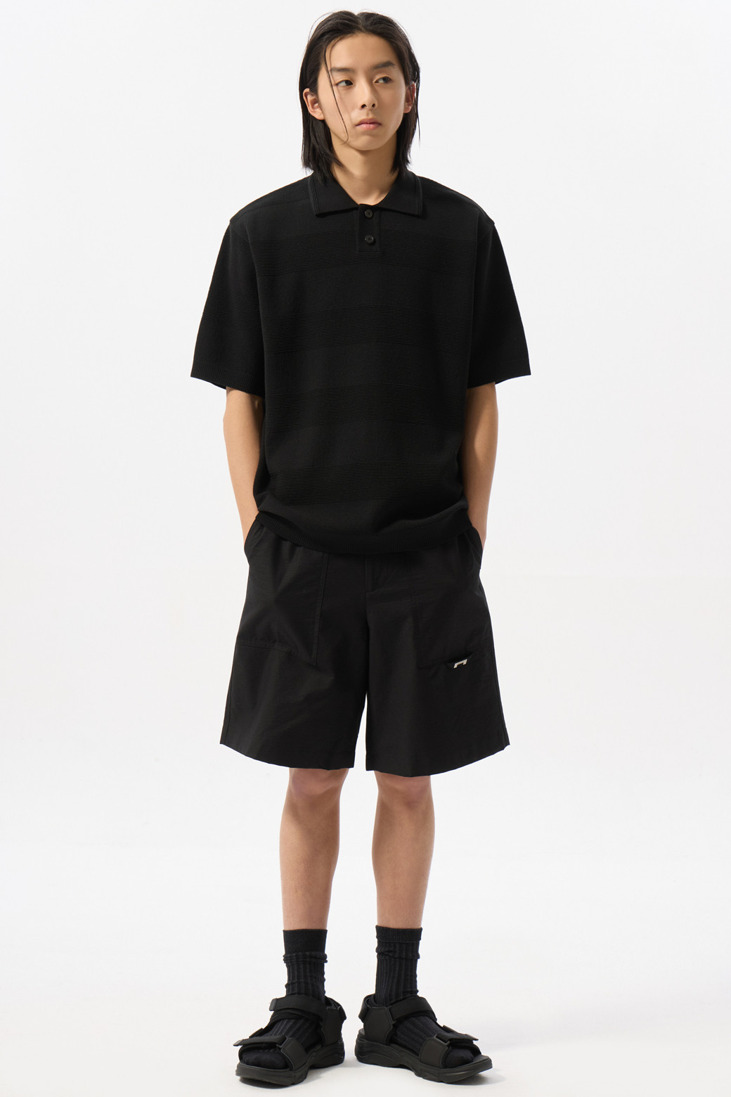 CUSTOMELLOW - 스웨터 - Black Stripes Texture Collar Sweater
