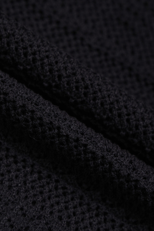 CUSTOMELLOW - 스웨터 - Black Solid Netting Sweater