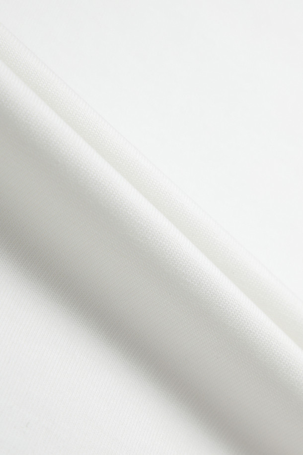CUSTOMELLOW - 반팔티셔츠 - [Ron Mueck] White Graphic T-shirt