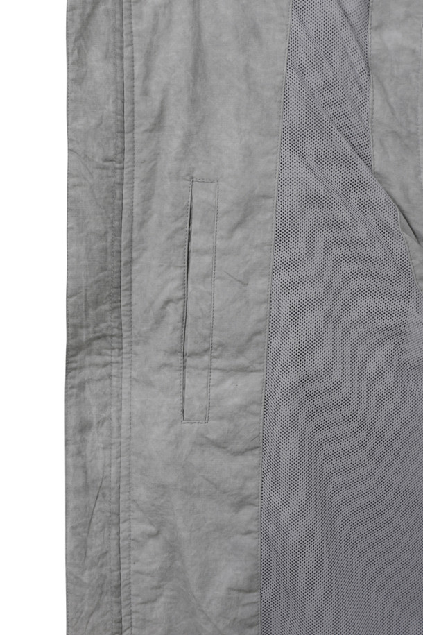 CUSTOMELLOW - 블루종/점퍼 - Grey Fabric Dyed Highneck Vest