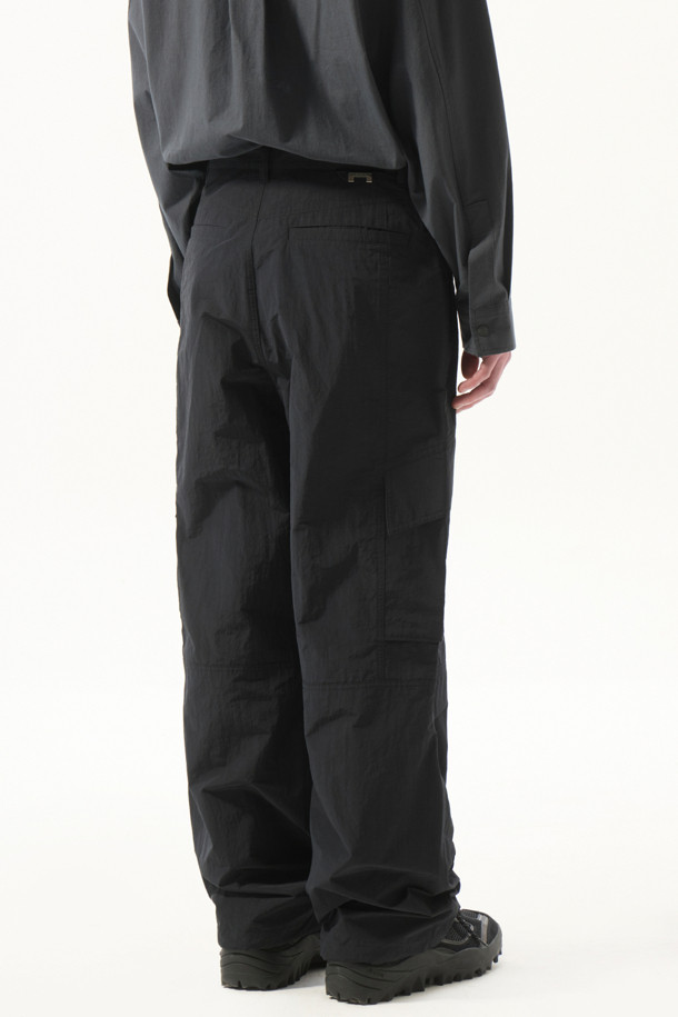 CUSTOMELLOW - 캐주얼팬츠 - Black Cargo Detail Pants