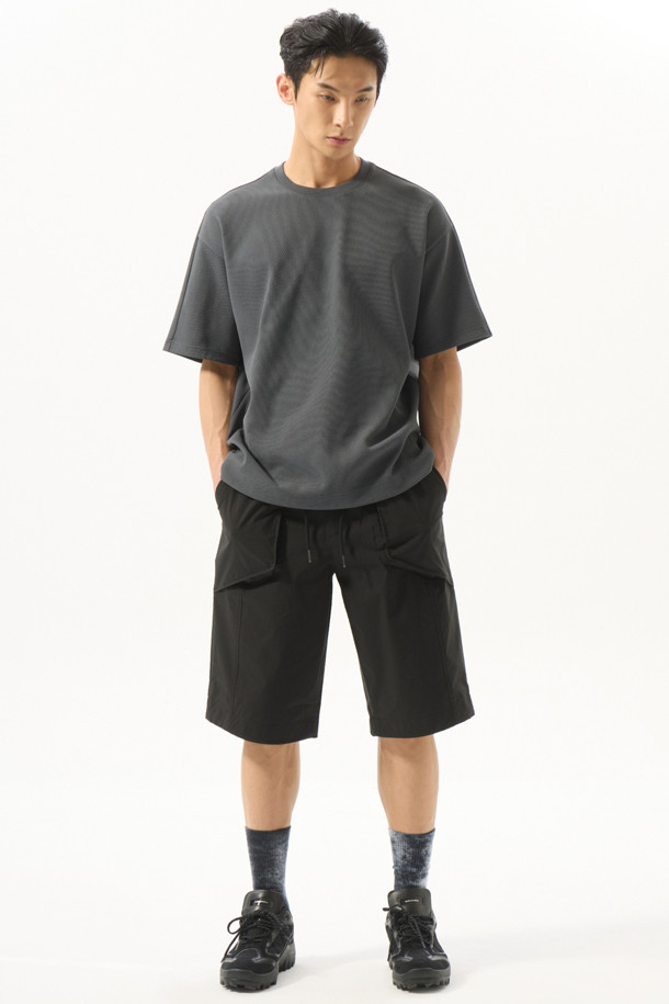 CUSTOMELLOW - 하프팬츠 - Black Bermuda Shorts