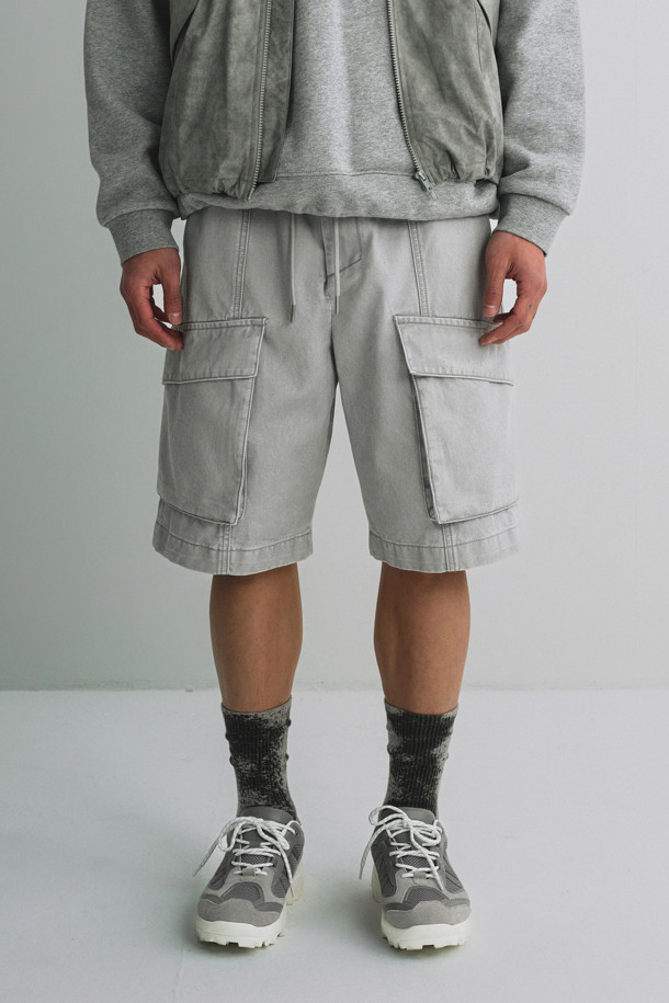 CUSTOMELLOW - 하프팬츠 - Grey Cargo Bermuda Shorts