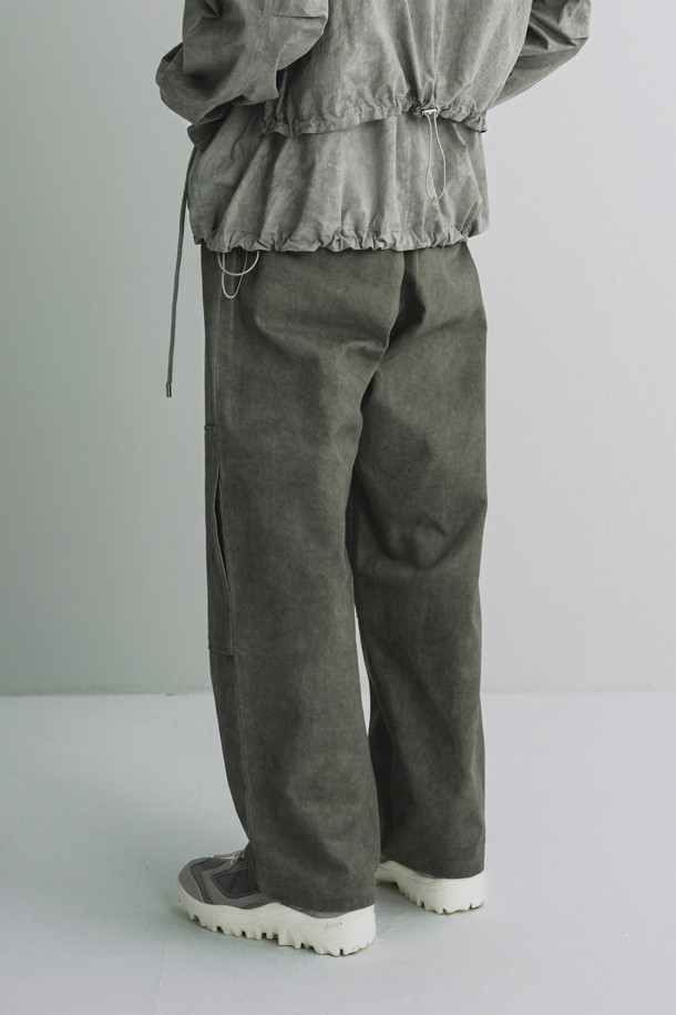 CUSTOMELLOW - 캐주얼팬츠 - Grey One Tuck Tab Pants