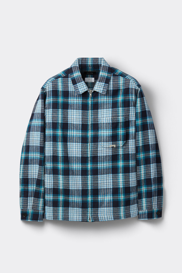 블루 체크 집업 아우터 셔츠는 남성 고객을 위한 캐주얼 스타일의 상의입니다. 봄, 가을에 적합하며, 베이직한 디자인으로 다양한 룩에 활용하기 좋습니다. 릴랙스핏으로 편안한 착용감을 선사하며, 칼라넥 라인과 긴 소매가 특징입니다. YKK 2-Way 지퍼, 체스트 포켓, 사이드 포켓을 갖춰 실용성을 높였으며, SOMELOS 유럽 수입 면 원단을 사용하여 고급스러운 촉감을 느낄 수 있습니다. 데이트룩, 봄 소풍룩 등 다양한 TPO에 활용 가능하며, 캐주얼, 클래식, 미니멀 스타일을 모두 소화할 수 있는 매력적인 아이템입니다.
