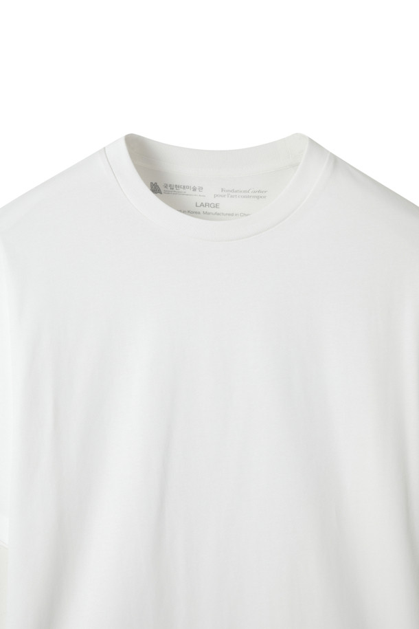 CUSTOMELLOW - 반팔티셔츠 - [Ron Mueck] White Graphic T-shirt