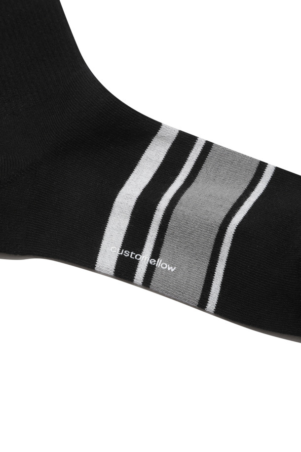 CUSTOMELLOW - 양말 - Black Stripe Medium Socks