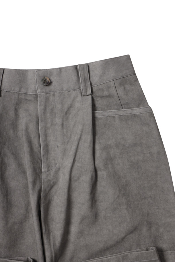 CUSTOMELLOW - 캐주얼팬츠 - Grey One Tuck Tab Pants