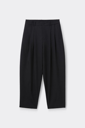 Black Two Tuck Baggy Pants