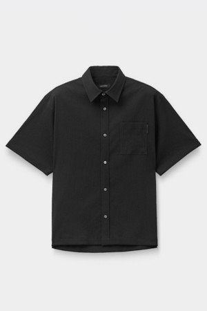 Black Relaxed Solid Pleats Half Shirt