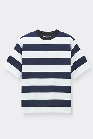 Black Stripes Round Neck Sweater