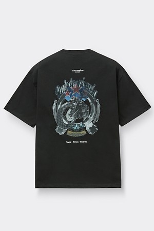 Black Graphic T-shirt