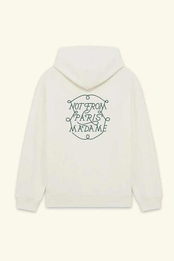 Le 후디 슬로건 트레스는 부드러운 면 소재로 제작되어 편안한 착용감을 선사합니다. 릴랙스 핏으로 제작되어 여유로운 실루엣을 연출하며, 프렌치 테리 원단과 두꺼운 두께로 보온성을 높였습니다. 왁스 팁 드로스트링 후드, 캥거루 포켓, 리브드 밑단 및 소맷단 디테일이 돋보입니다. 화이트 컬러에 자수 로고 패턴으로 스트릿, 캐주얼 스타일을 모두 소화 가능하며, 봄, 가을, 겨울 시즌에 활용하기 좋습니다. 집콕룩, 산책룩, 캠핑룩 등 다양한 TPO에 활용할 수 있는 데일리 후드티입니다.
