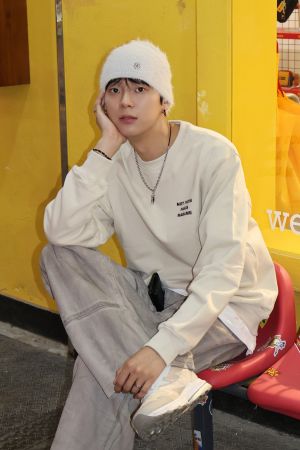 Le Sweatshirt Slogan