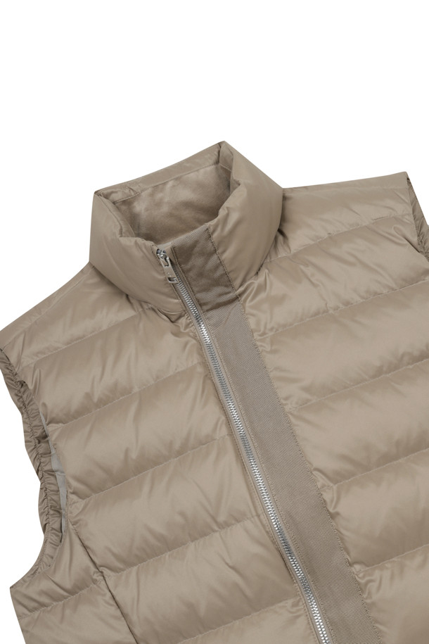 ELORD - 베스트 - GLOSSY LIGHTWEIGHT DOWN VEST(Beige)