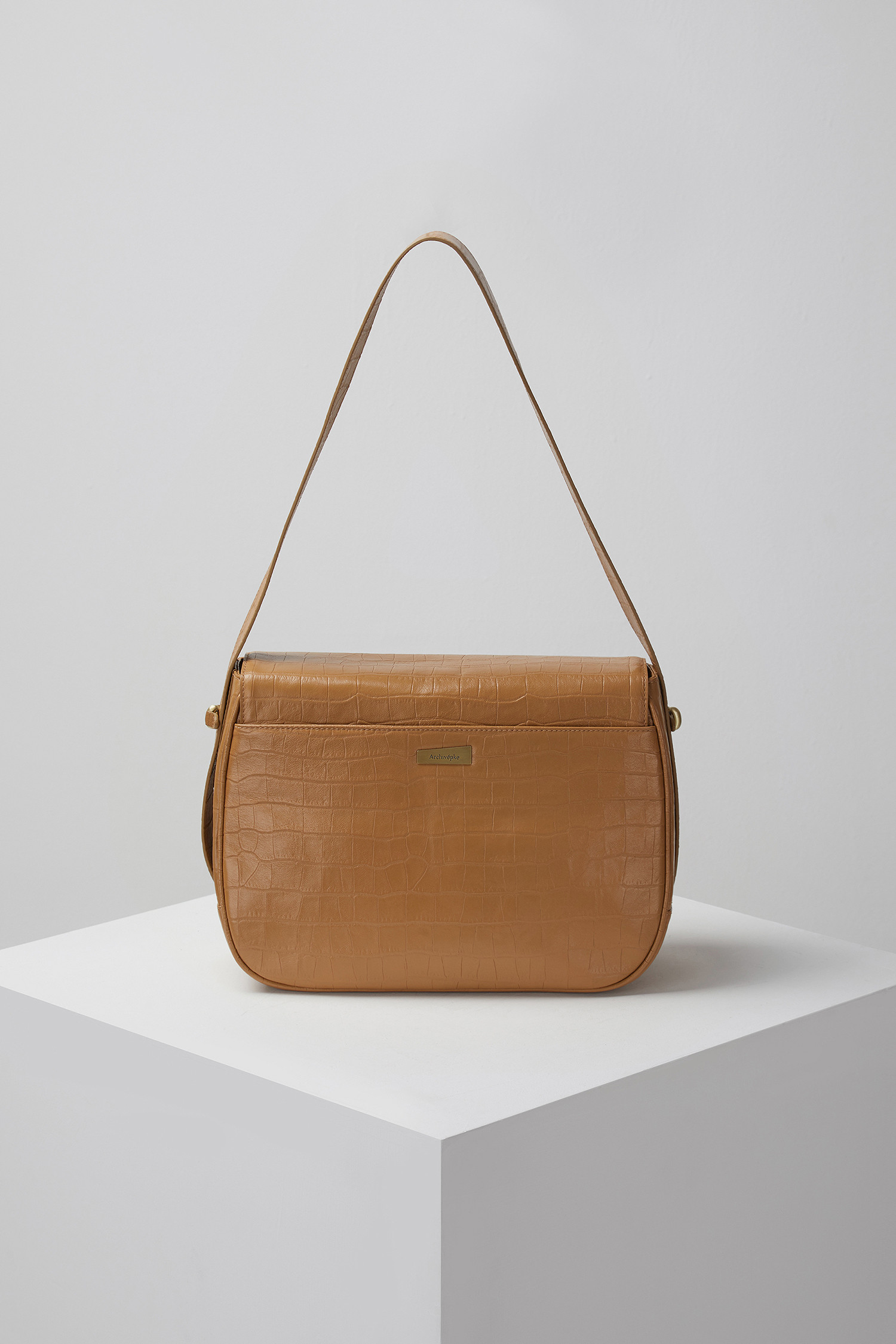 mail bag(Crocodile beige)_Archivépke