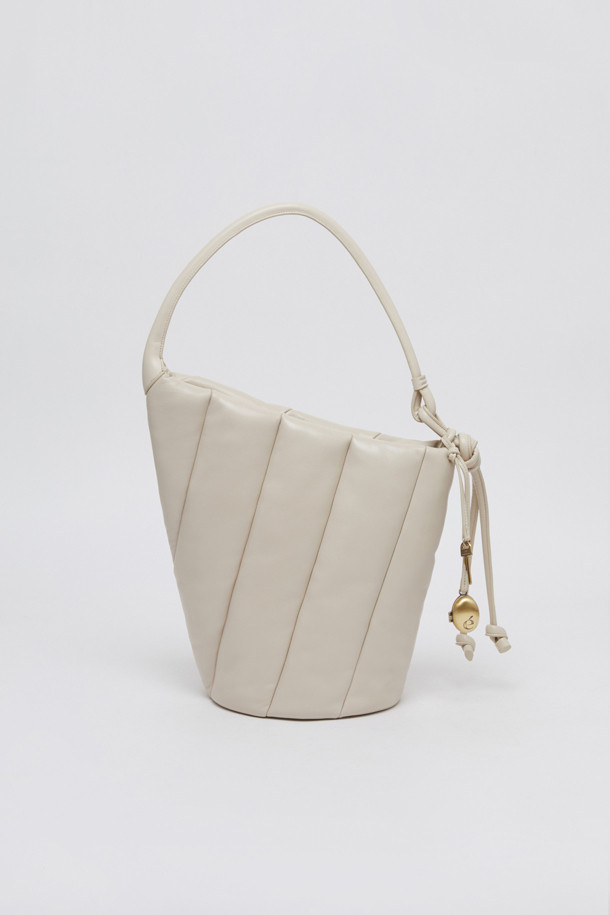 Archivepke - 숄더백 - Quilting pumpkin bag(Sand beige)