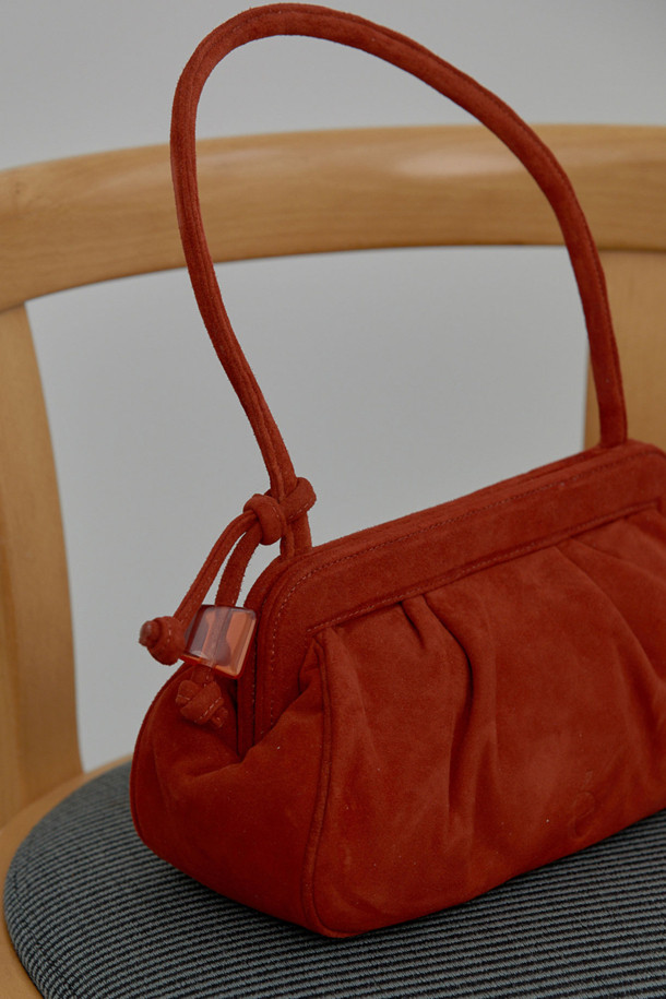 Archivepke - 숄더백 - Skirt bag(Suede red)